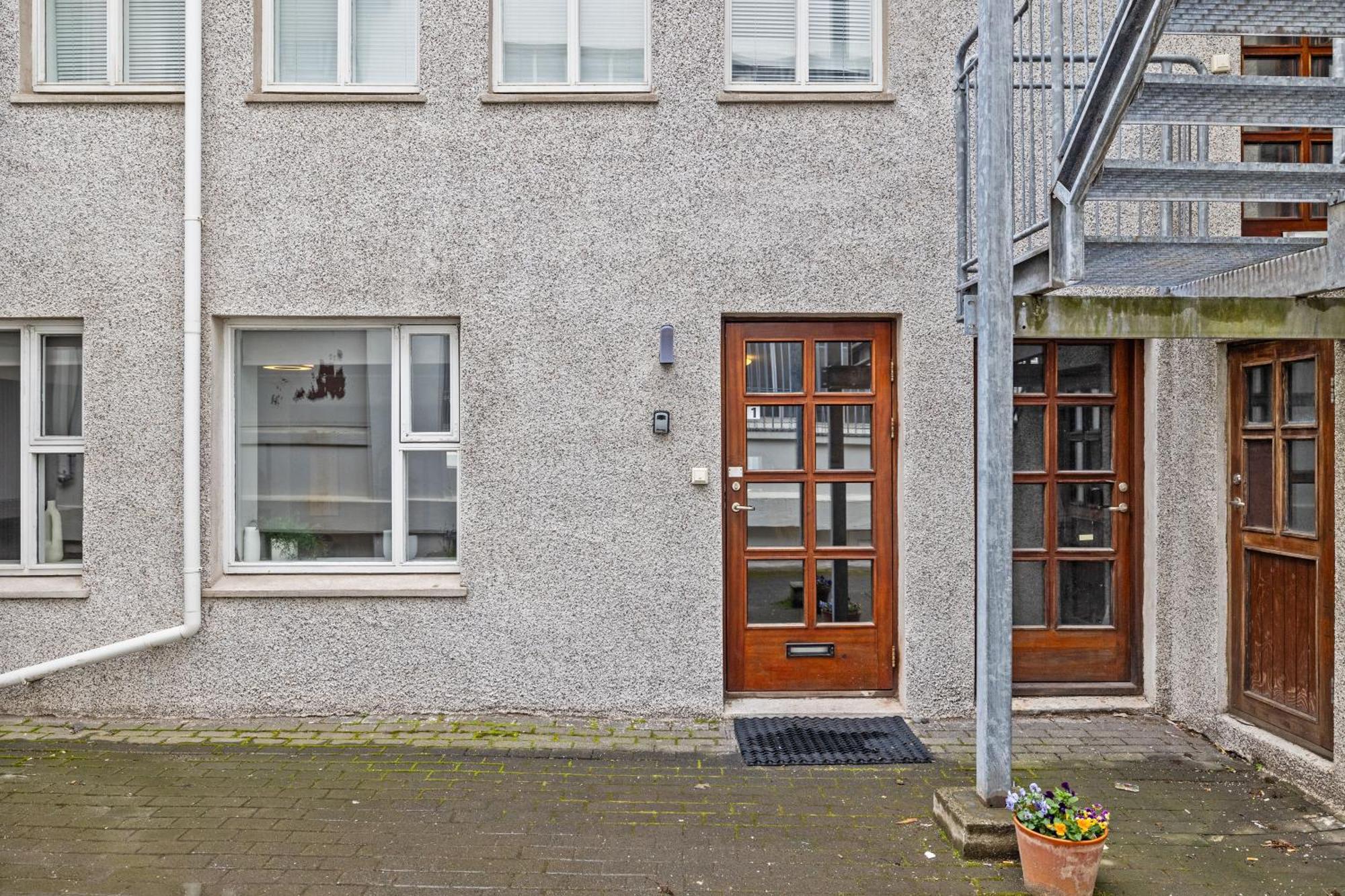 Vatnsstigur Apartment ريكيافيك المظهر الخارجي الصورة